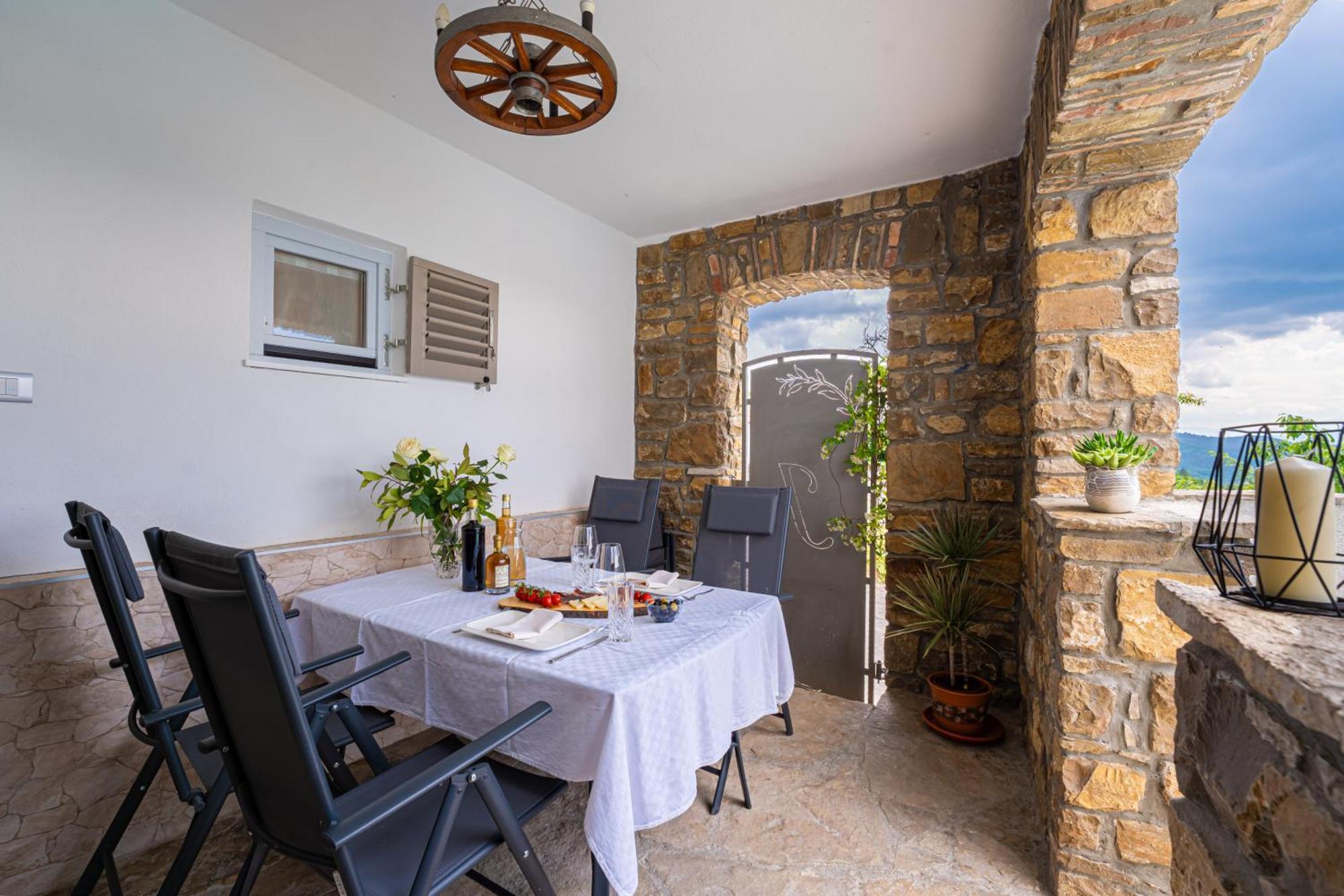 Holiday Home Belveder Motovun With Heated Pool Ливаде Экстерьер фото