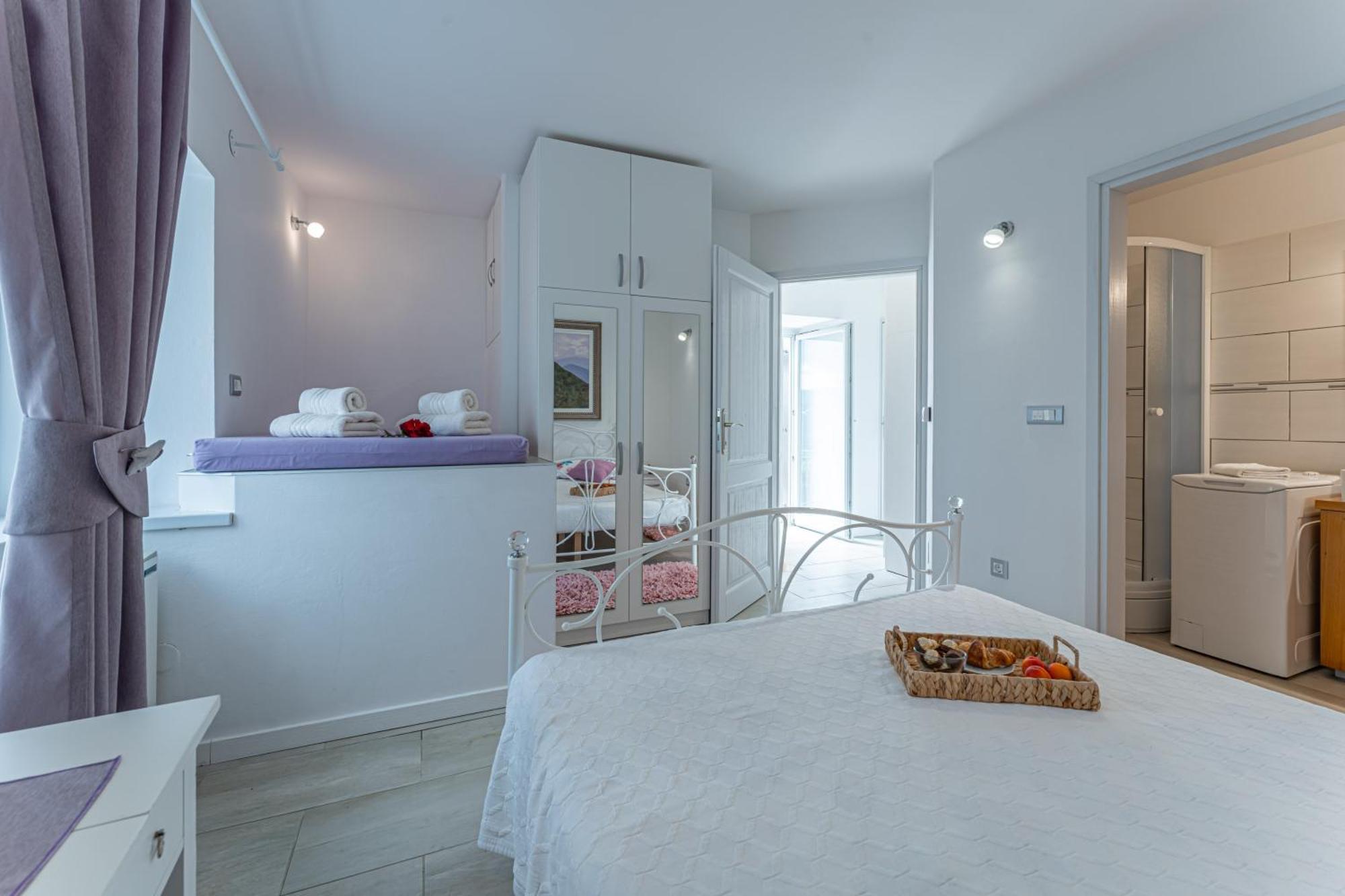 Holiday Home Belveder Motovun With Heated Pool Ливаде Экстерьер фото