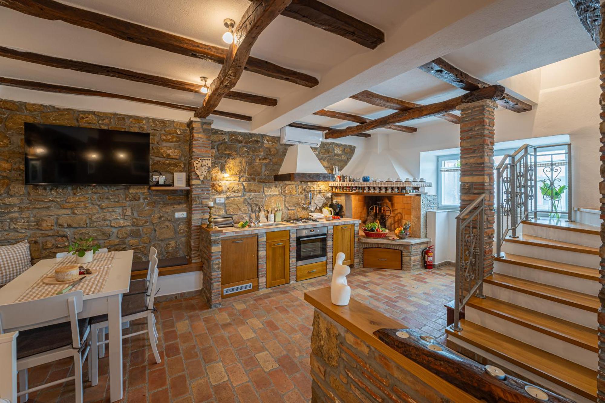 Holiday Home Belveder Motovun With Heated Pool Ливаде Экстерьер фото
