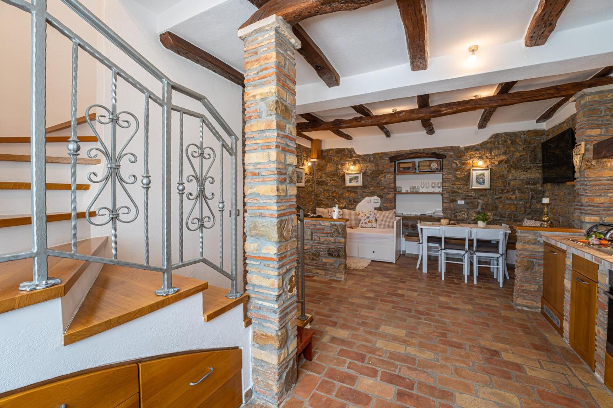 Holiday Home Belveder Motovun With Heated Pool Ливаде Экстерьер фото